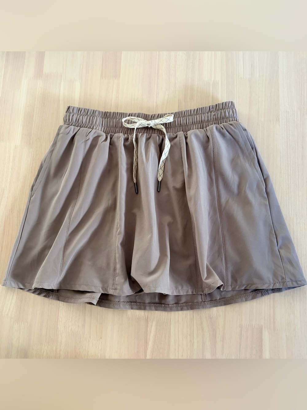 Clay Gray Elastic-Waist Athletic Skort - Worn Once - Size Small
